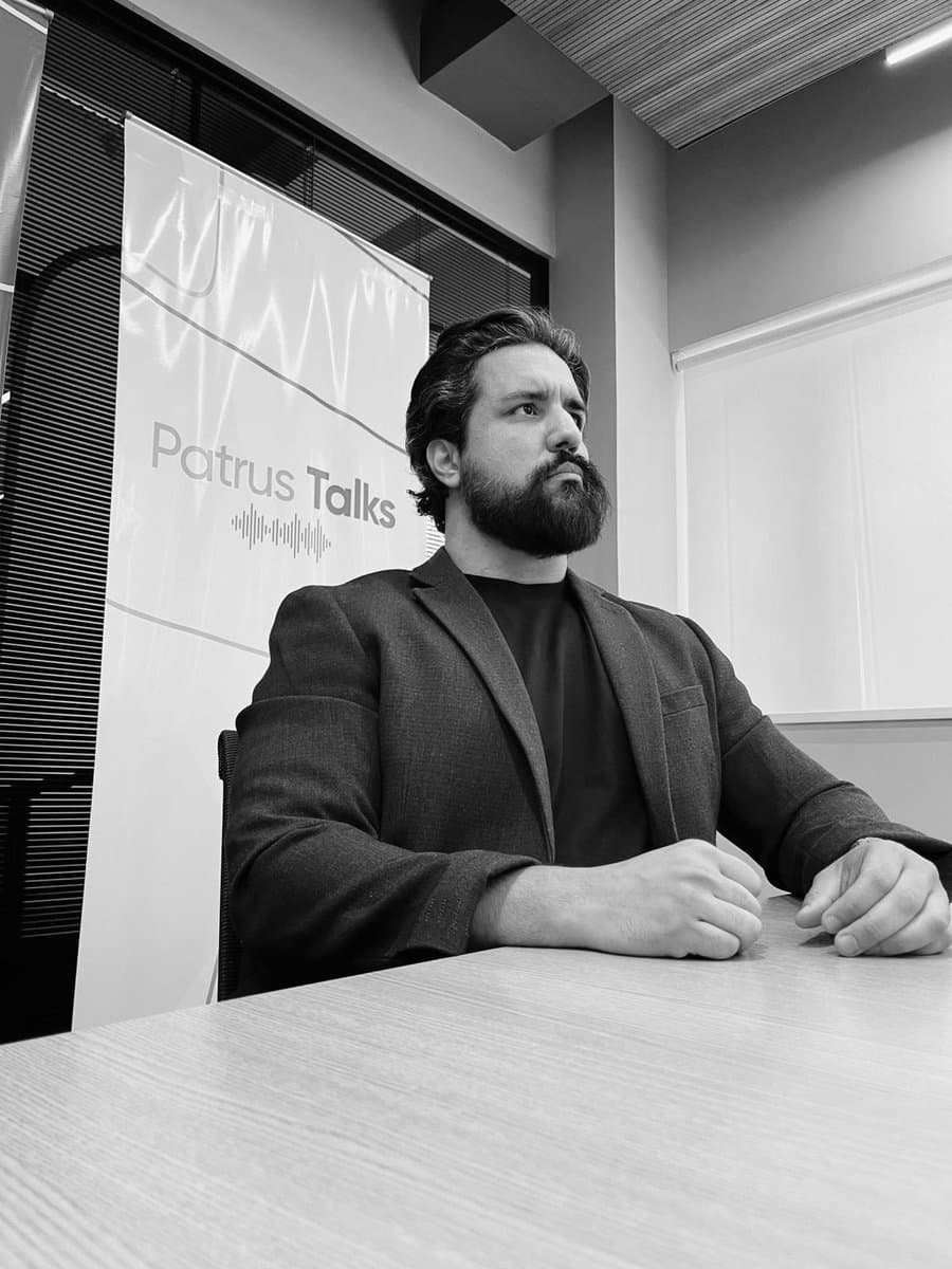 Israel Simões em gravação do Patrus Talks